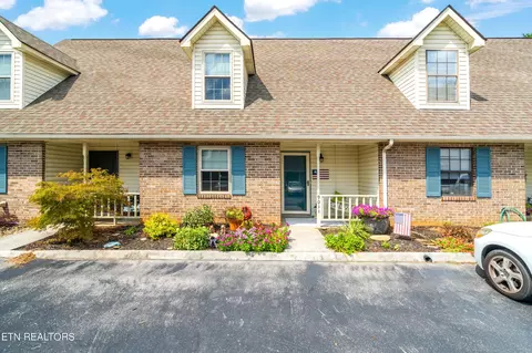 9011 Bell Brook Ln, Knoxville, TN 37923