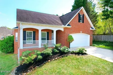 550 Macarthur Ln, Knoxville, TN 37934