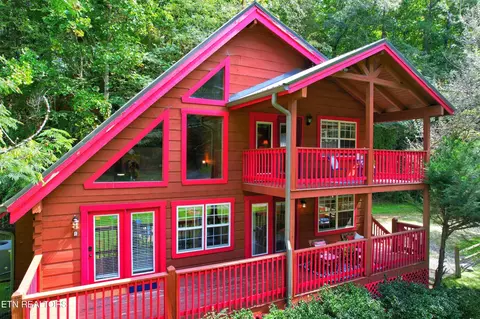 548 Hawks Trl, Gatlinburg, TN 37738