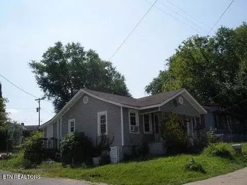 2700 Scottish Pike, Knoxville, TN 37920