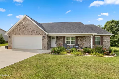 919 Shady Creek Rd, Maryville, TN 37801