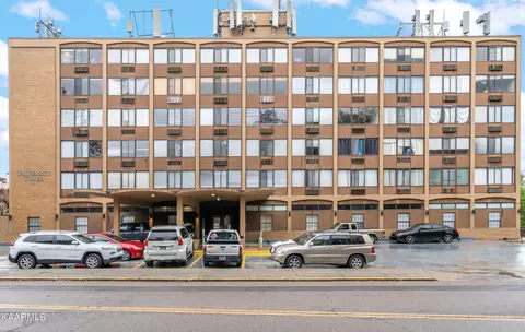 1700 Clinch Ave #613, Knoxville, TN 37916