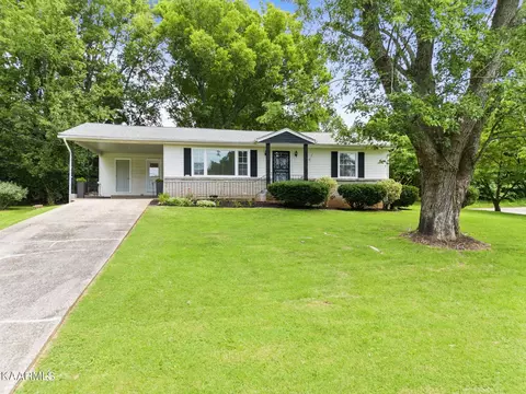 3512 June St, Knoxville, TN 37920