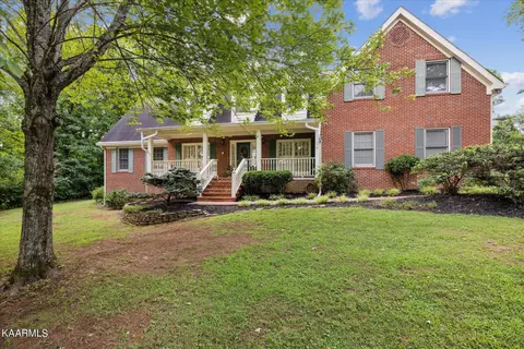 1913 Berrywood Dr, Knoxville, TN 37932