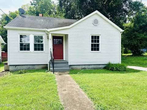 2322 Parkway Dr, Knoxville, TN 37918