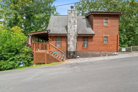 1045 Willard Way, Sevierville, TN 37876