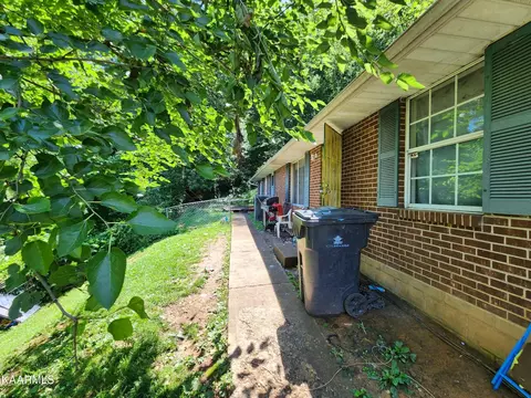 2300 Piedmont St, Knoxville, TN 37921