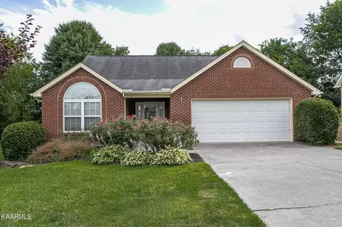 281 Eaton Vlg, Lenoir City, TN 37771