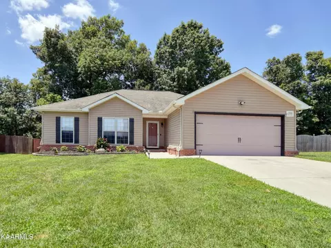 2000 Mahogany Wood Tr, Knoxville, TN 37920