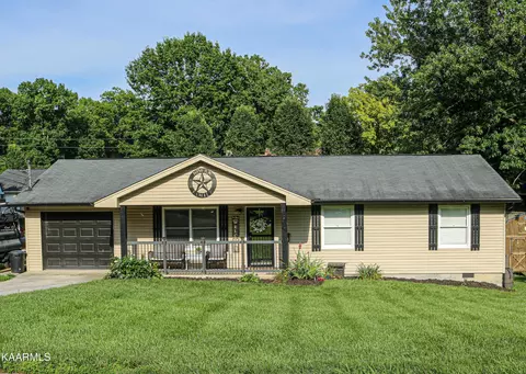 107 Decoy Ln, Clinton, TN 37716