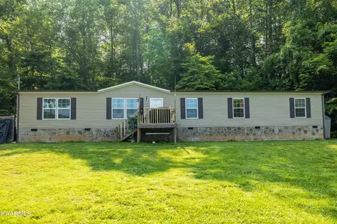323 Cumberland View Rd, Clinton, TN 37716