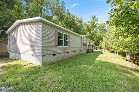 270 Lone Mountain Rd, Andersonville, TN 37705
