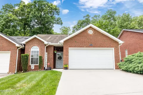 8024 Ellisville Ln, Knoxville, TN 37909