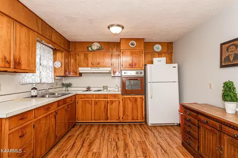 7070 Scottie Cir, Talbott, TN 37877 photo 13