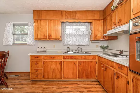 7070 Scottie Cir, Talbott, TN 37877 photo 10