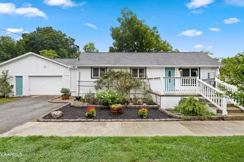 4633 Thurmer Dr, Knoxville, TN 37914