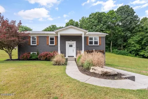 2337 Airbase Rd, Louisville, TN 37777