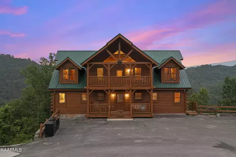 2868 White Oak Ridge Ln, Sevierville, TN 37862