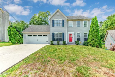1905 Knoll Tree Dr, Knoxville, TN 37932