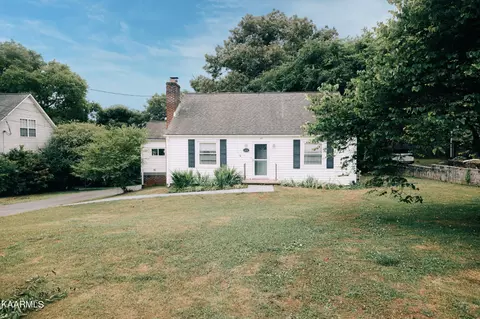 409 S Ruth St, Maryville, TN 37803