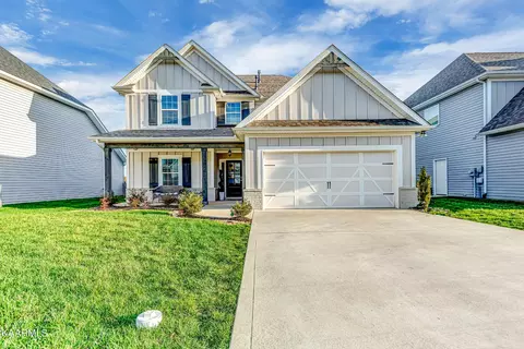 12182 Woodhollow Ln, Knoxville, TN 37932