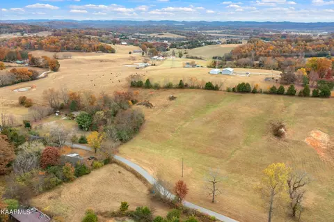 18 Brown Rd, Blaine, TN 37709