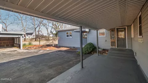 4611 E Joyce Ln, Powell, TN 37849 photo 8