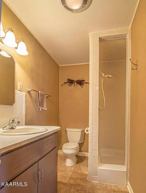 4611 E Joyce Ln, Powell, TN 37849 photo 24