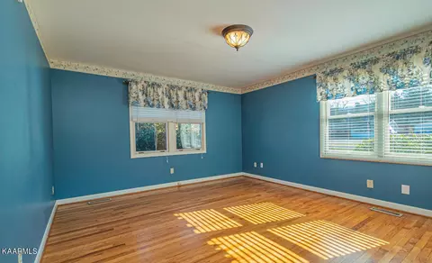 4611 E Joyce Ln, Powell, TN 37849 photo 19