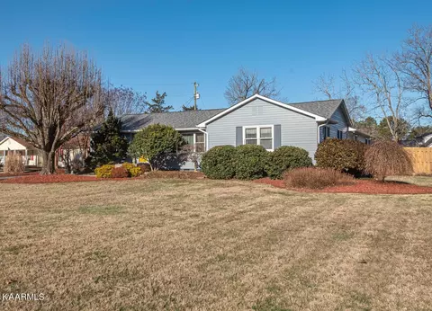 4611 E Joyce Ln, Powell, TN 37849 photo 2