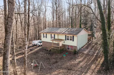 165 Cedar Cir, Powell, TN 37849