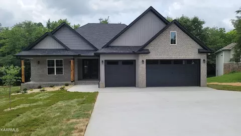 139 Gado Way, Loudon, TN 37774