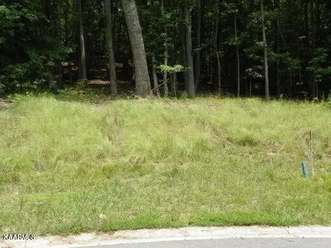 211 N Taube Ln, Oak Ridge, TN 37830