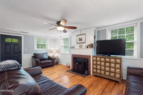 29 E Circle Rd, Norris, TN 37828 photo 9