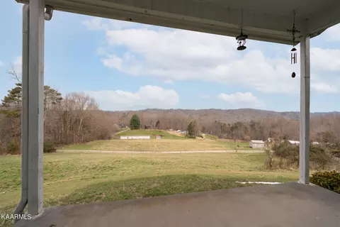477 Wallace Rd, Luttrell, TN 37779 photo 16