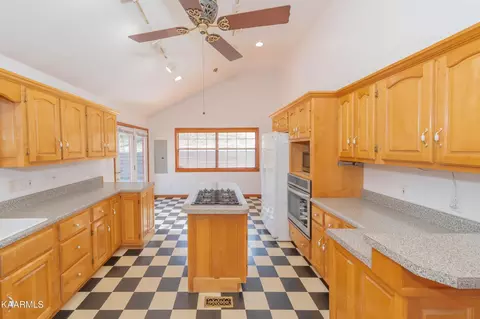 201 Wolfenbarger Rd, Luttrell, TN 37779 photo 14