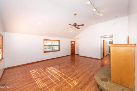 201 Wolfenbarger Rd, Luttrell, TN 37779 photo 13