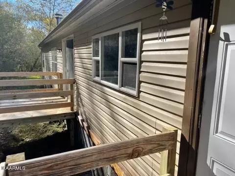 1295 E Wolf Valley Rd, Heiskell, TN 37754 photo 3