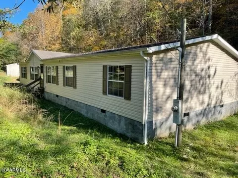 1295 E Wolf Valley Rd, Heiskell, TN 37754 photo 2