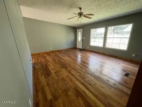 1295 E Wolf Valley Rd, Heiskell, TN 37754 photo 6