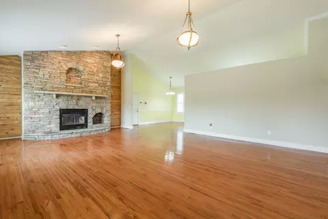 281 E Wolf Valley Rd, Heiskell, TN 37754 photo 5