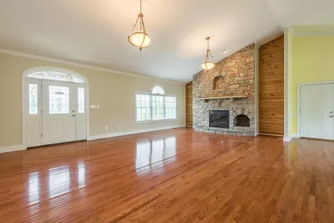 281 E Wolf Valley Rd, Heiskell, TN 37754 photo 4