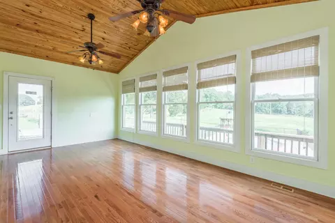 281 E Wolf Valley Rd, Heiskell, TN 37754 photo 10