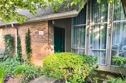 534 Canberra Dr, Knoxville, TN 37923