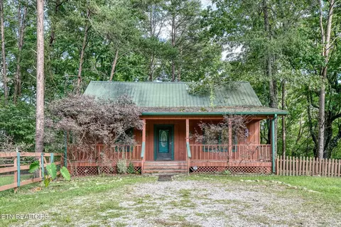 436 Mountain Creek Road Rd, Pikeville, TN 37367