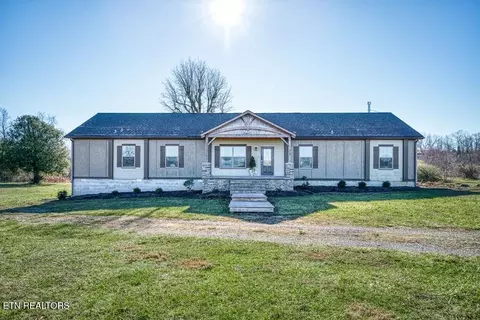 314 Rolling Meadows Rd, Pikeville, TN 37367