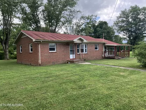 608 Old West Point Rd, Smithville, TN 37166