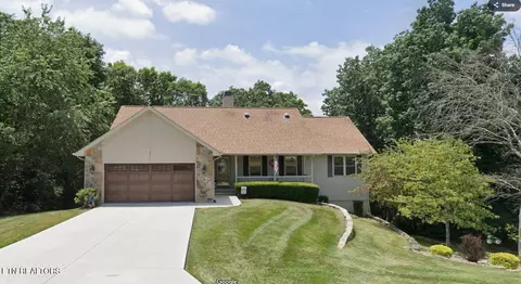 430 Lakeview Dr, Crossville, TN 38558