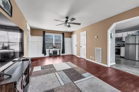 1977 Timberline Cir, Oak Grove, KY 42262
