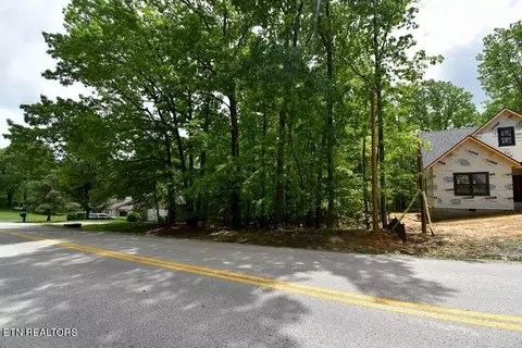 346 Lakeview Dr, Crossville, TN 38558